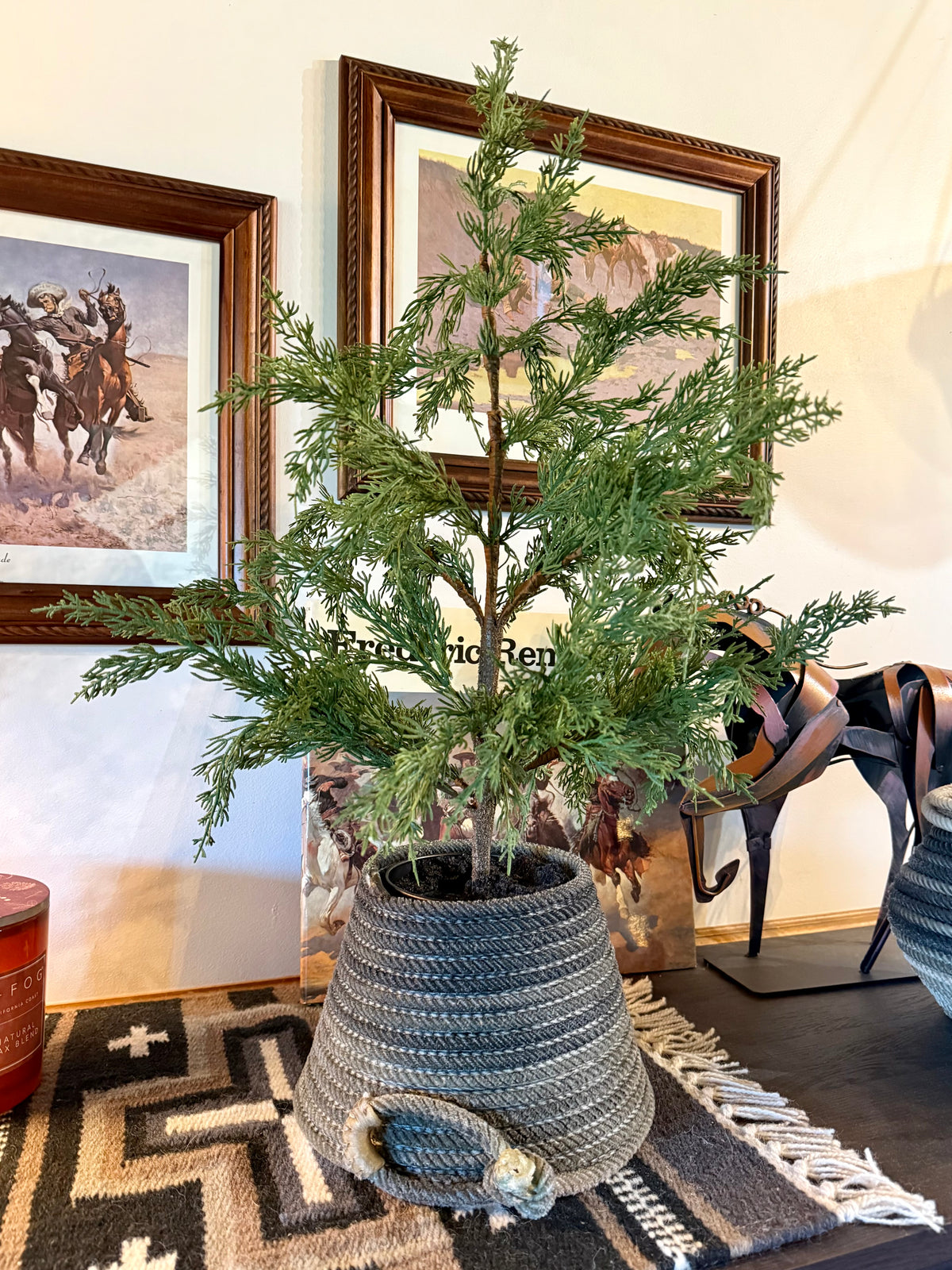 Lariat Rope Christmas Tree Collar