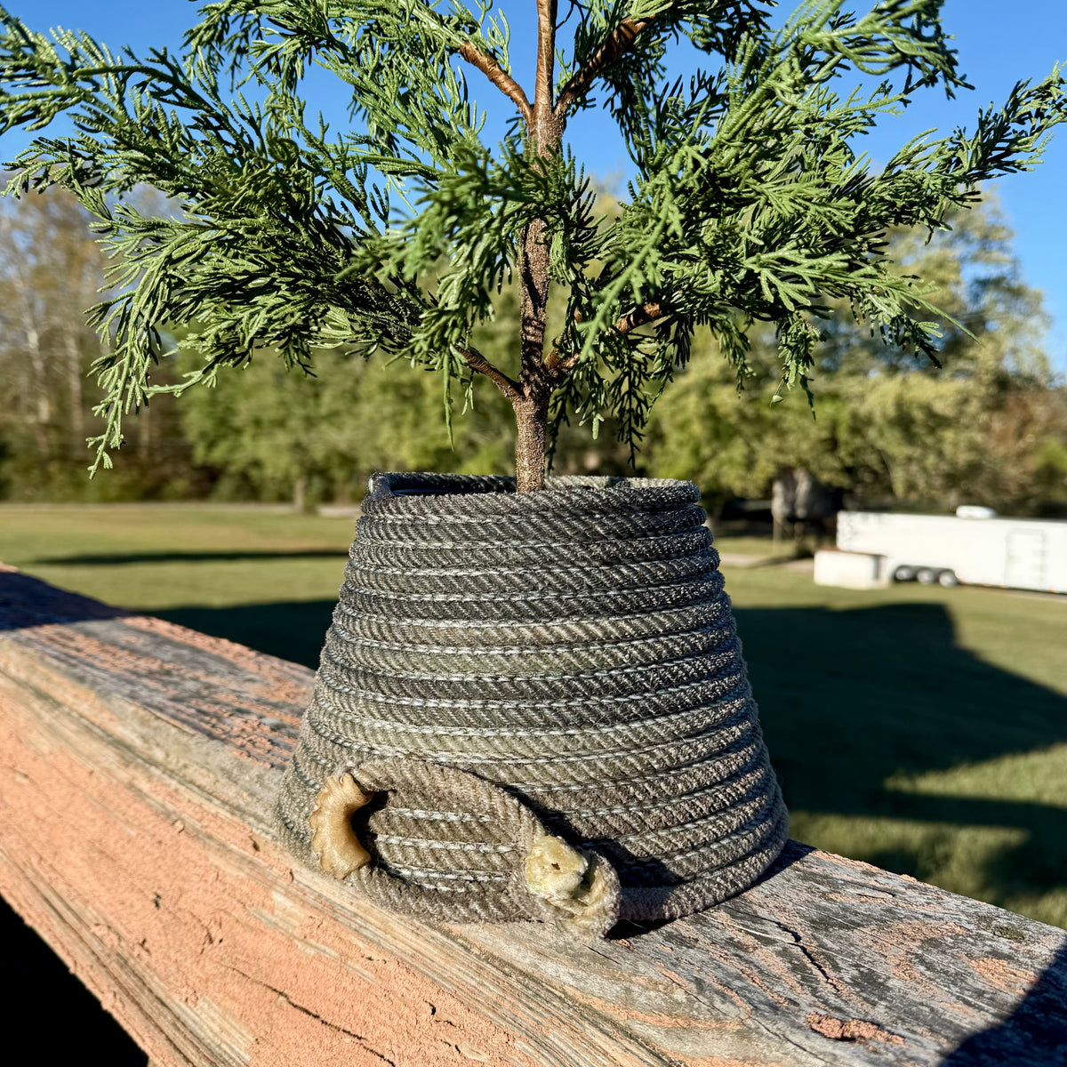 Lariat Rope Christmas Tree Collar